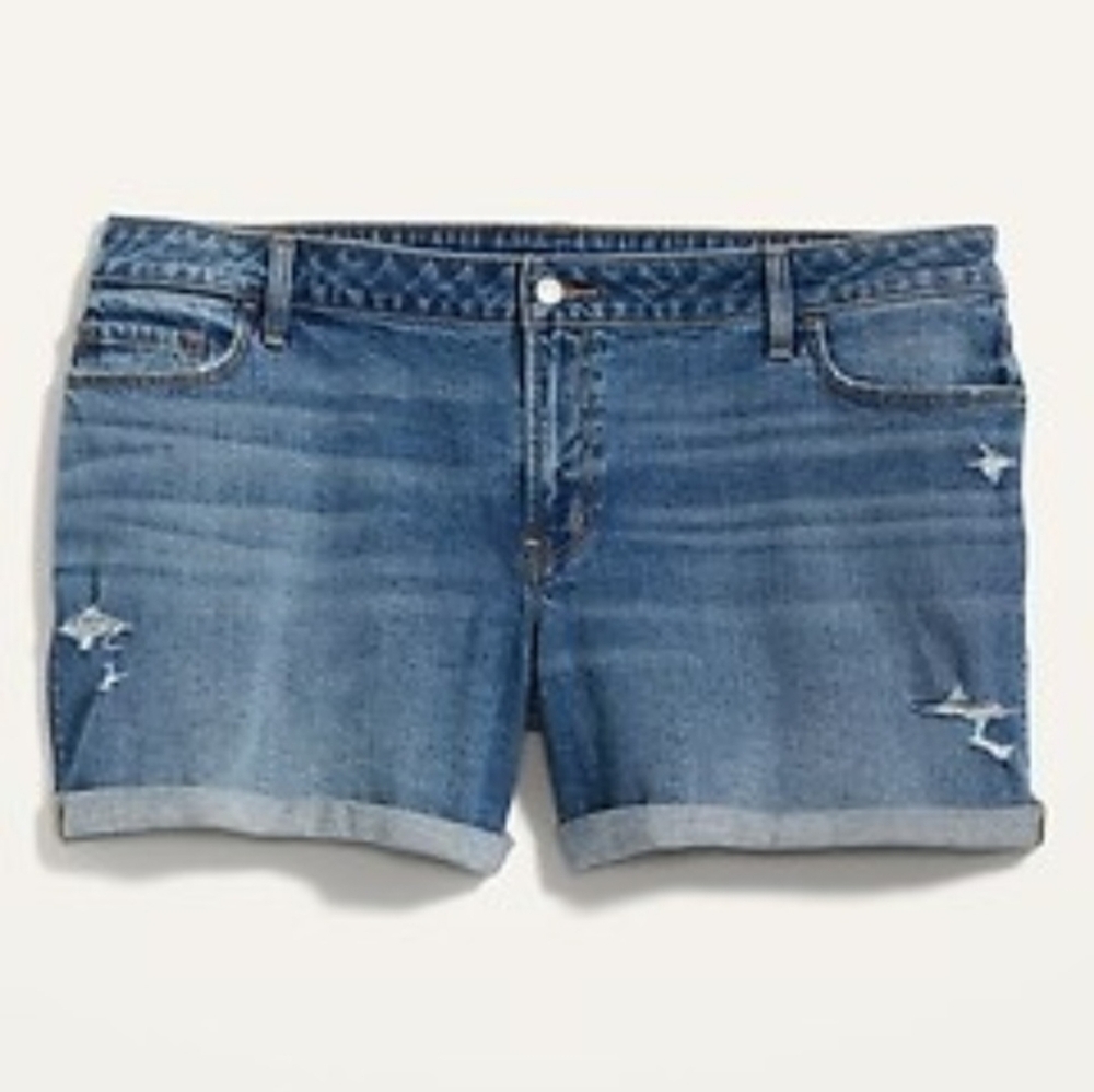 Old Navy Mid-Rise Boyfriend Denim Shorts Size 18 Medium Wash NWT